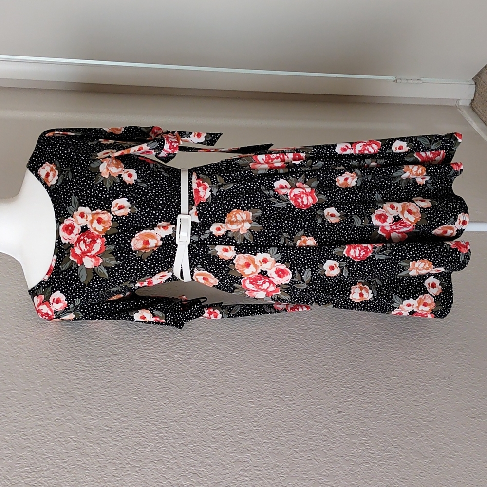 Wrinkle-free Midi dress, Sz M NWOT